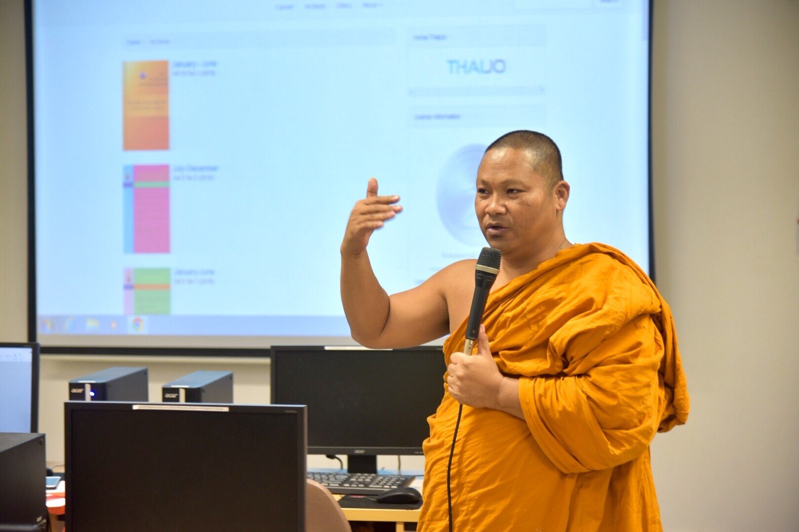 การประชุมขับเคลื่อนการทำวารสารให้เป็นไปตามเกณฑ์มาตรฐาน TCI ครั้งที่ ๑/๒๕๖๒ 69019133 2362454283873968 6499862098263146496 o