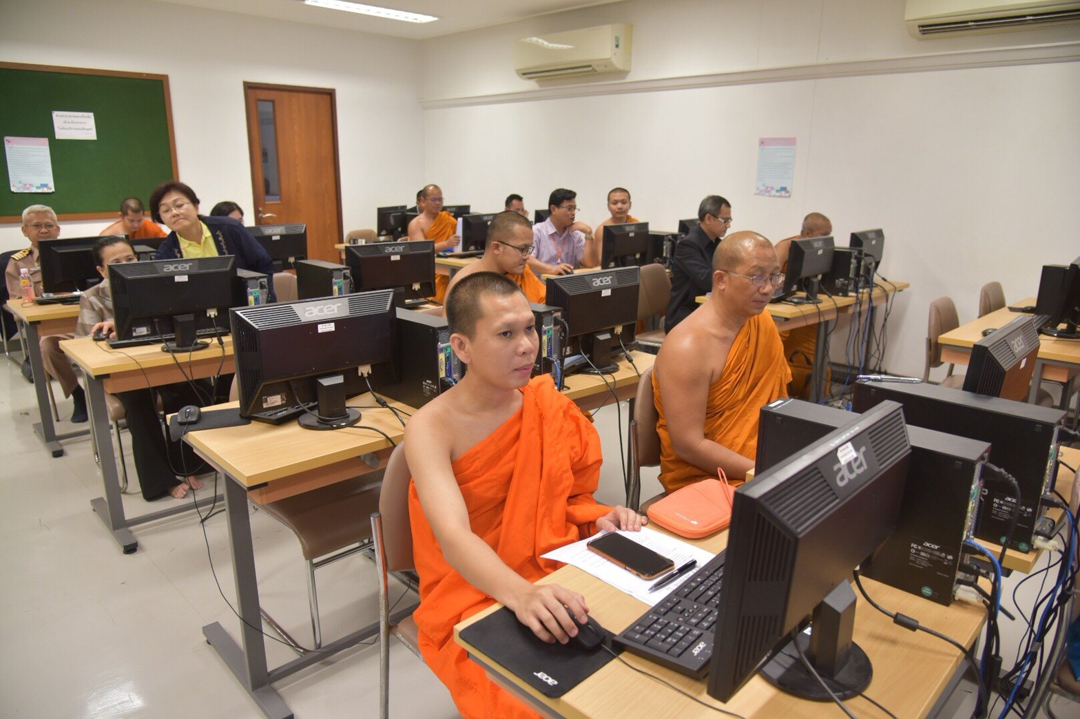 การประชุมขับเคลื่อนการทำวารสารให้เป็นไปตามเกณฑ์มาตรฐาน TCI ครั้งที่ ๑/๒๕๖๒ 69967413 2362454587207271 3299976068194107392 o